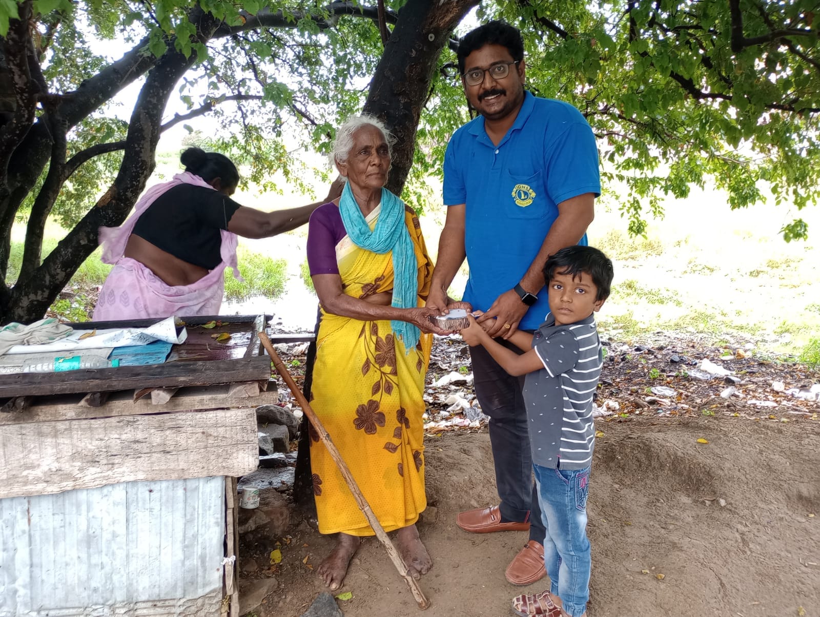 பசிப்பிணி போக்குவோம்